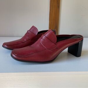 Vintage 90s Red Leather Block Heel Mules Size 7.5